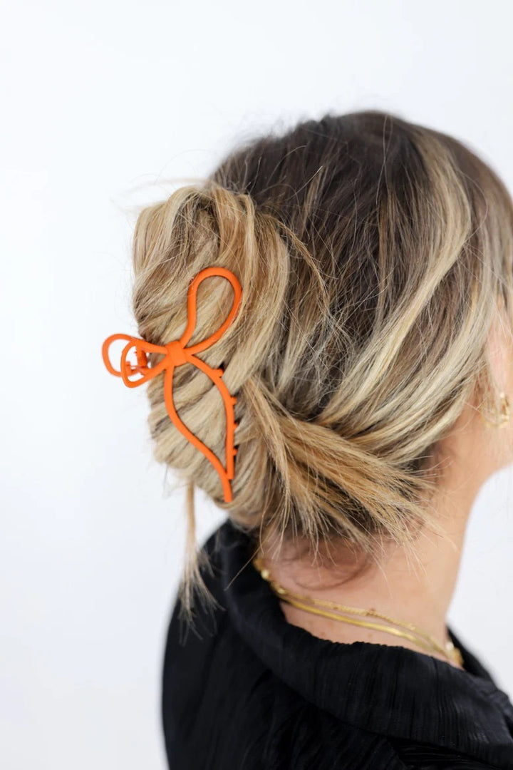 The Metal Bow Claw Clip