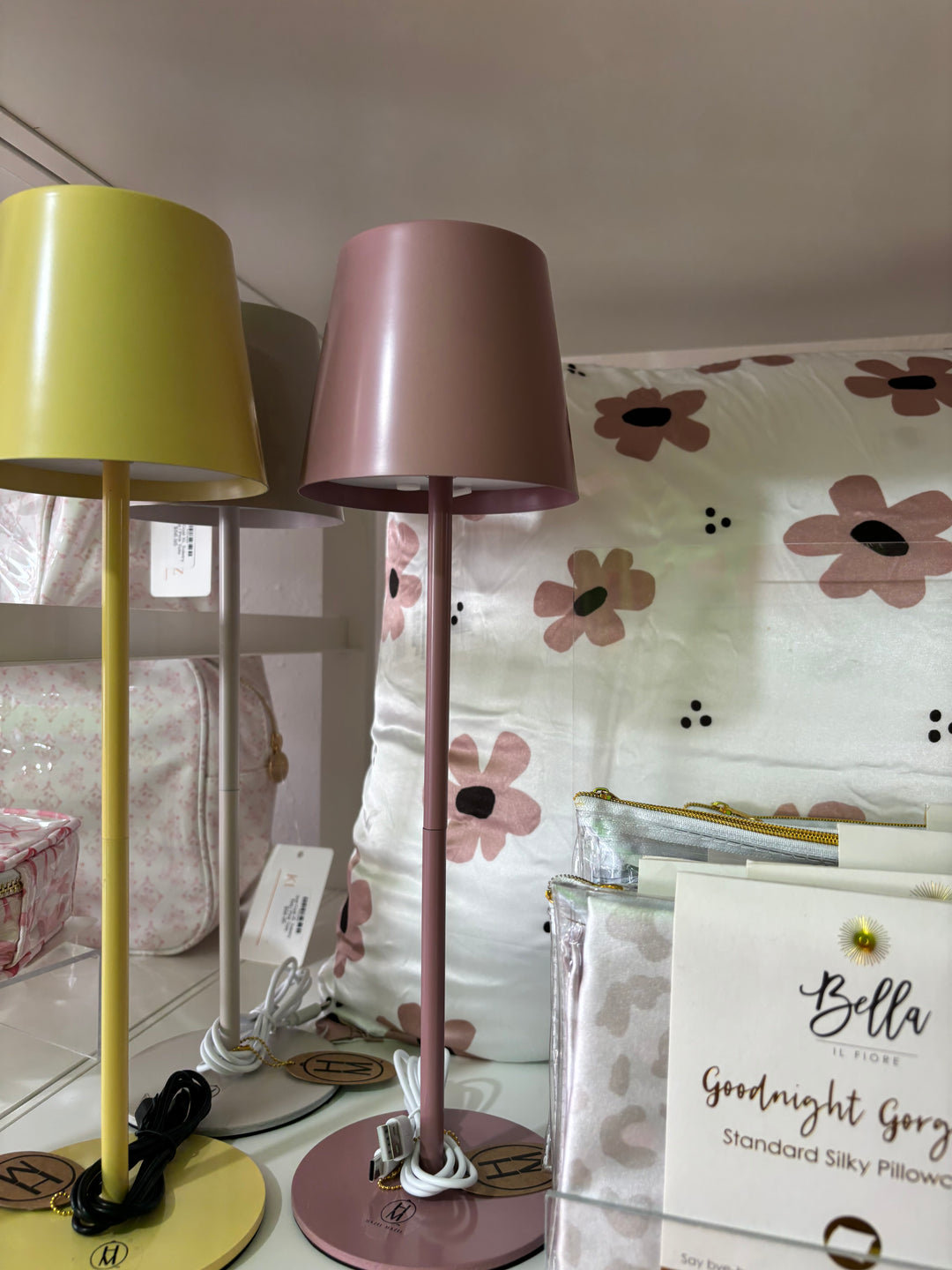 Metal LED Rechargeable Table Lamp