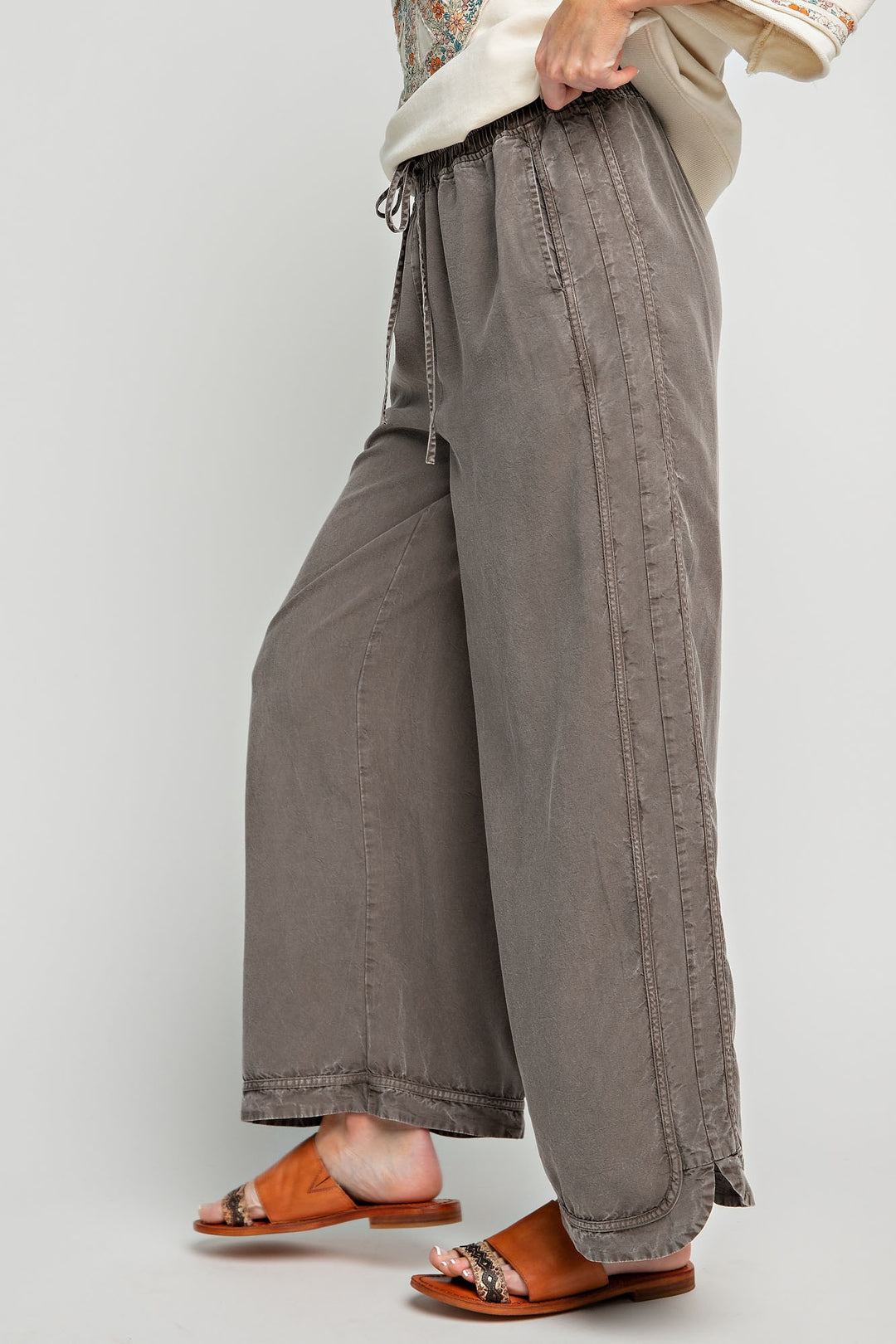 Mineral Washed Soft Twill Wide Leg Pant