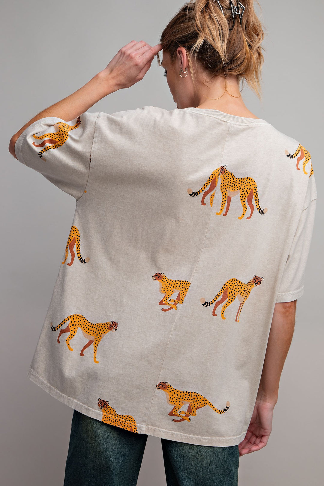 Short Sleeve Cheetah Print T-shirt