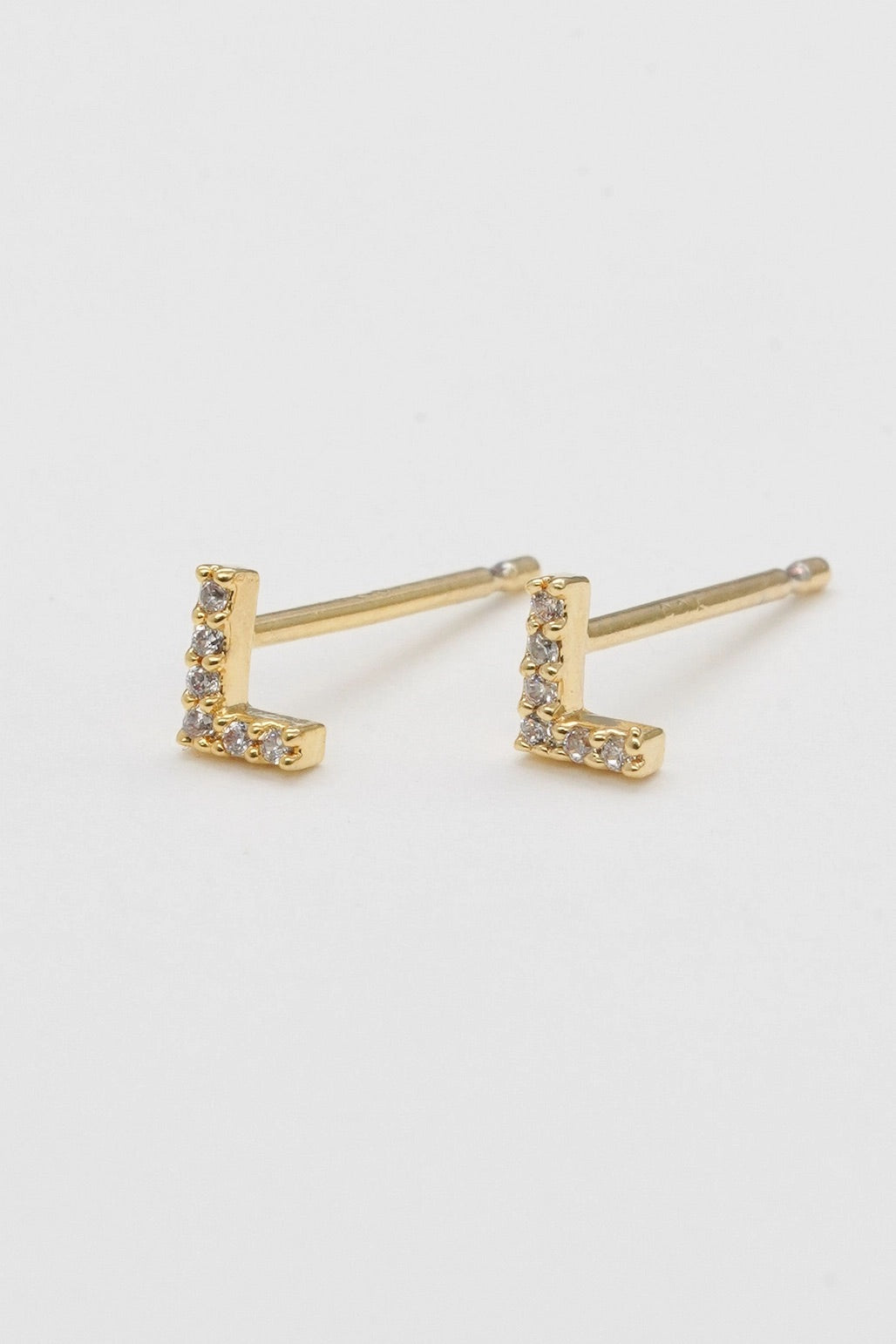 Shiny Inital Stud
