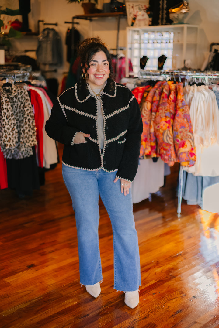 Round Point Collar Jacket