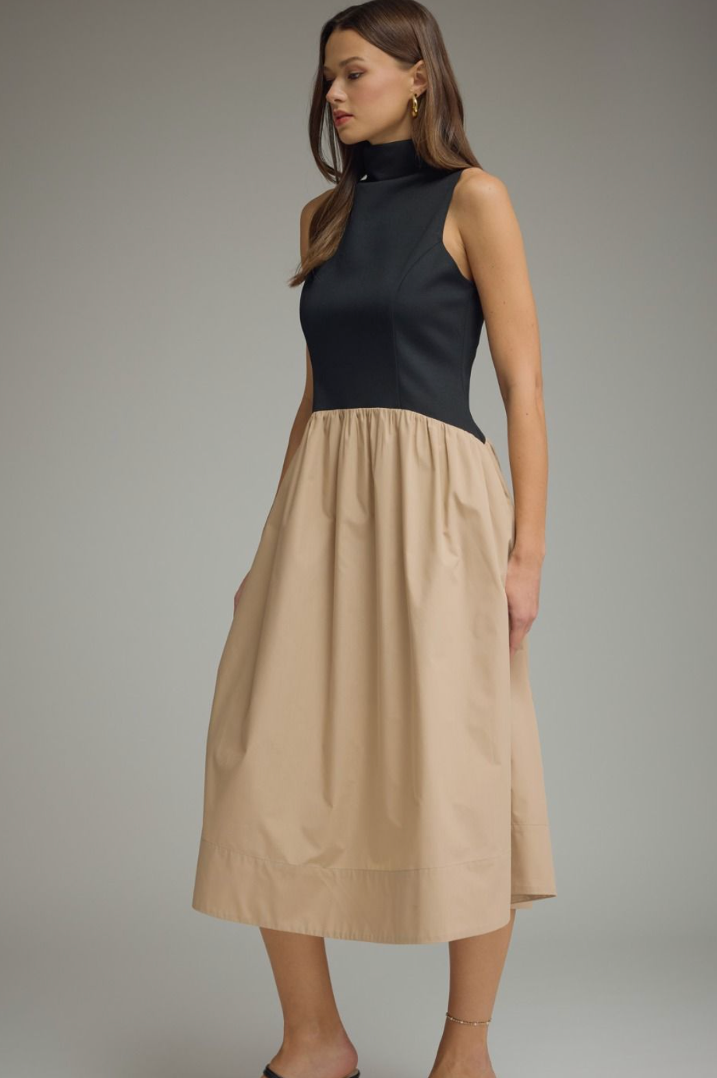 Solid Sleeveless Midi Dress