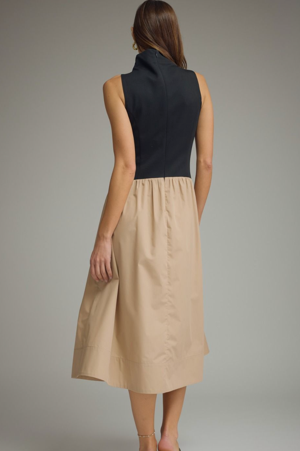 Solid Sleeveless Midi Dress