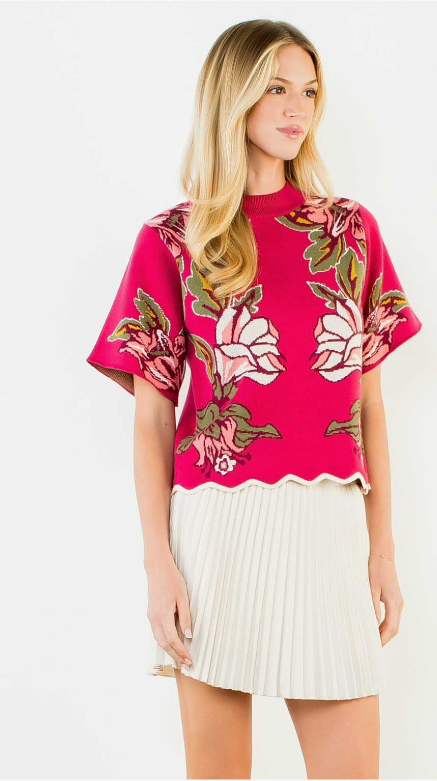 Short Sleeve Sweater With Scallop Hem