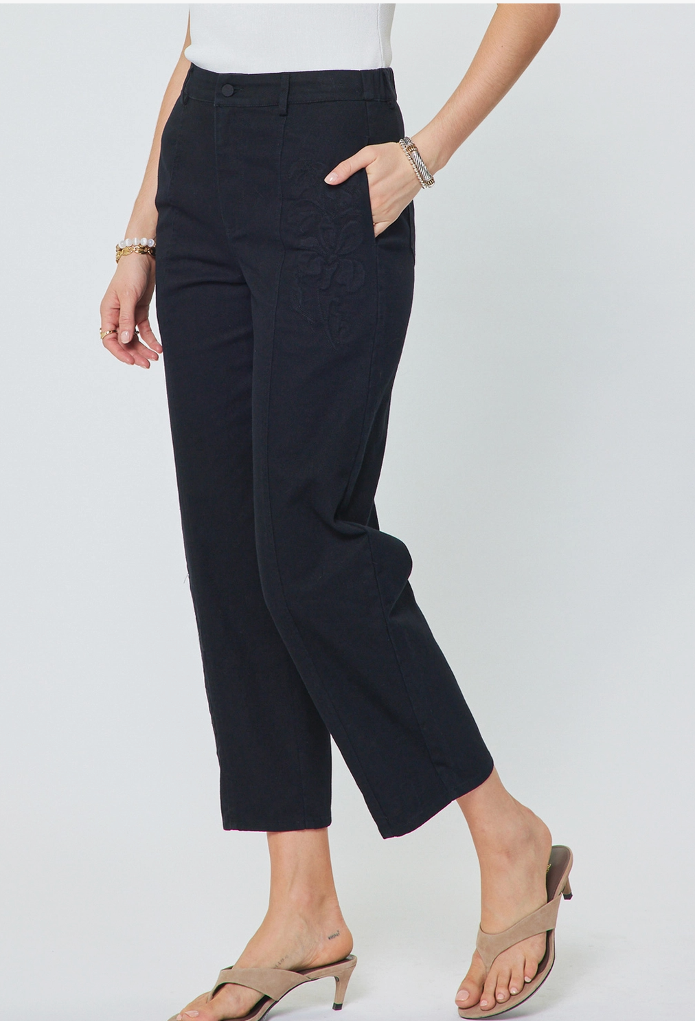 Embroidered Barrel Leg Pant