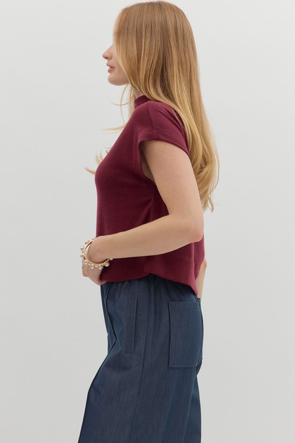 T27642 Solid Knit Pullover Top