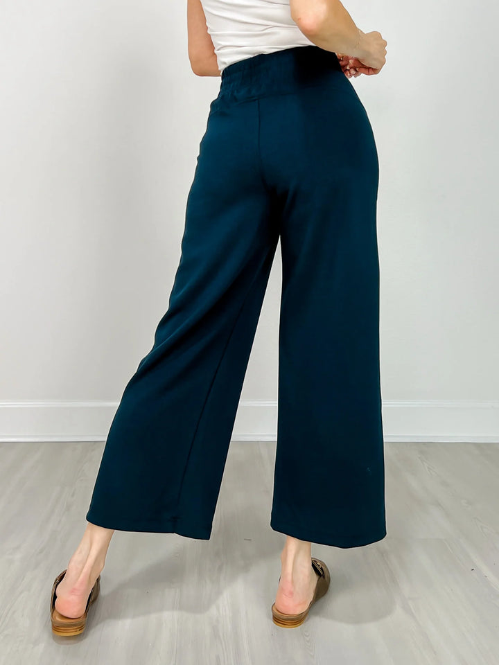 Cropped Wide Leg Pant