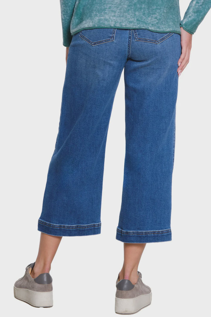 Front Seam Crop Jean